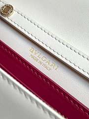 Bagsaaa Bulgari White Embossed Crossbody Bag - 19cm - 4
