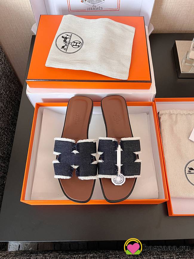 Bagsaaa Hermes Oran sandal dark denim - 1