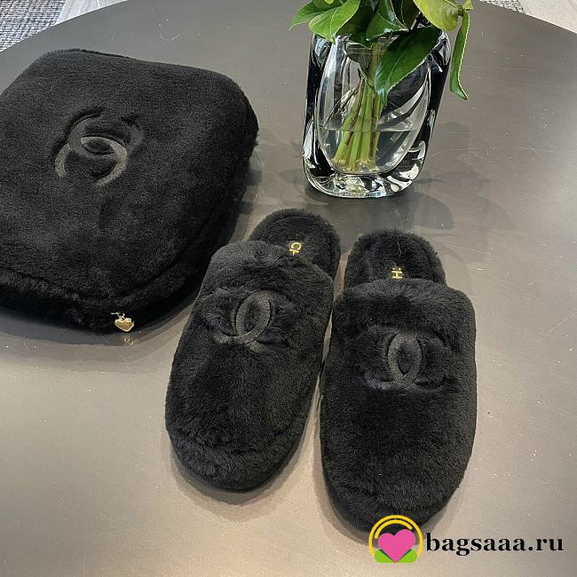 Bagsaaa Chanel Black Shearling Slippers - 1