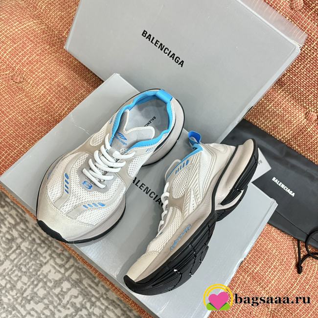 Bagsaaa Balenciaga - Circuit Beige / Blue Low Top Sneakers - 1