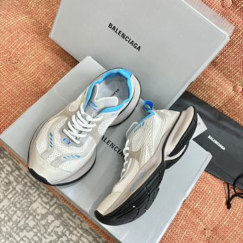 Bagsaaa Balenciaga - Circuit Beige / Blue Low Top Sneakers