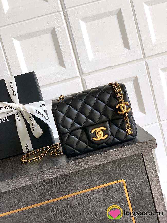 Bagsaaa Chanel Mini Flap Bag AS5758 Black Lambskin - 18cm - 1