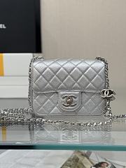 Bagsaaa Chanel Mini Flap Bag AS5758 Silver Caviar - 18cm - 1
