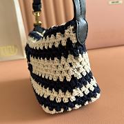Bagsaaa Miu Miu Logo crochet shoulder bag in blue - 18.5cm - 3