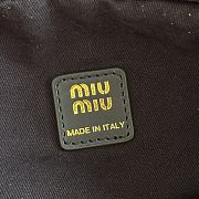 Bagsaaa Miu Miu Logo crochet shoulder bag in blue - 18.5cm - 2