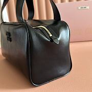 Bagsaaa Miu Miu Leather top-handle bag 5BB182 black - 28cm - 2