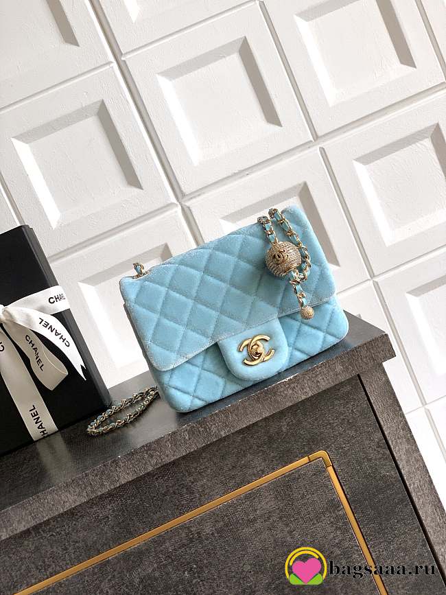 Bagsaaa Chanel Mini Flap Bag AS1786 Blue Velvet - 18cm - 1