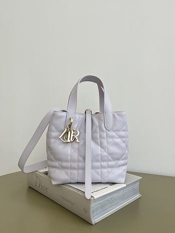 Bagsaaa Small Dior Toujours Vertical Tote Bag Lilac Macrocannage Calfskin - 16 x 18 x 12 cm