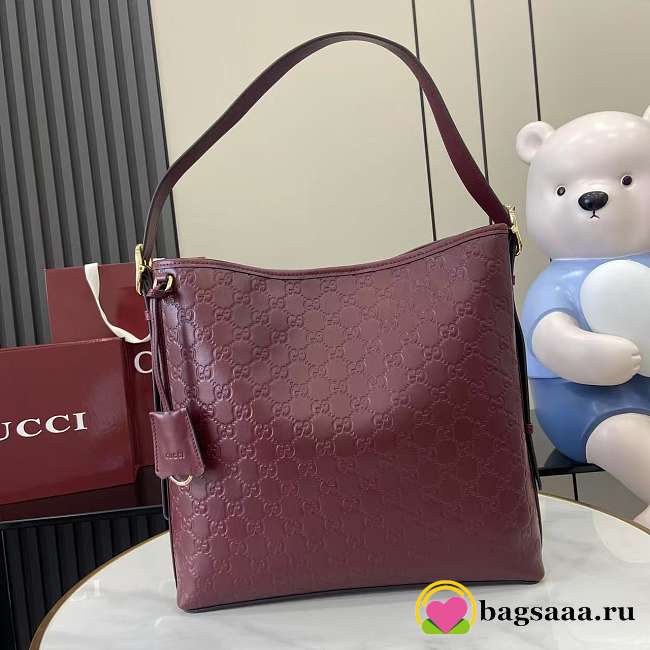 Bagsaaa Gucci GG Emblem medium shoulder bag 847452 dark red - 30.5cm - 1