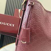 Bagsaaa Gucci GG Emblem medium shoulder bag 847452 dark red - 30.5cm - 3