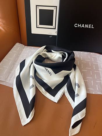 Bagsaaa Chanel Scarf - 90cm 01