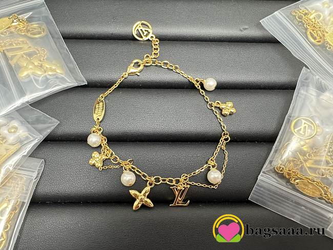 Bagsaaa LV Gold Bracelet - 1