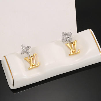 Bagsaaa LV Earrings 10