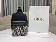 Bagsaaa Dior Rider 2.0 Sling Bag Beige and Black Dior Oblique Jacquard with Black Grained Calfskin - 26cm - 1