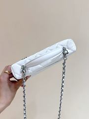 Bagsaaa Chanel Vanity with Chain AP4854 White Caviar - 19.5cm - 3
