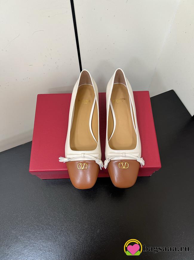 Bagsaaa Valentino Valet Du Roi Kidskin Ballerina White & Brown - 25Mm - 1
