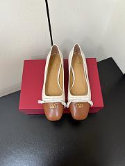Bagsaaa Valentino Valet Du Roi Kidskin Ballerina White & Brown - 25Mm - 1