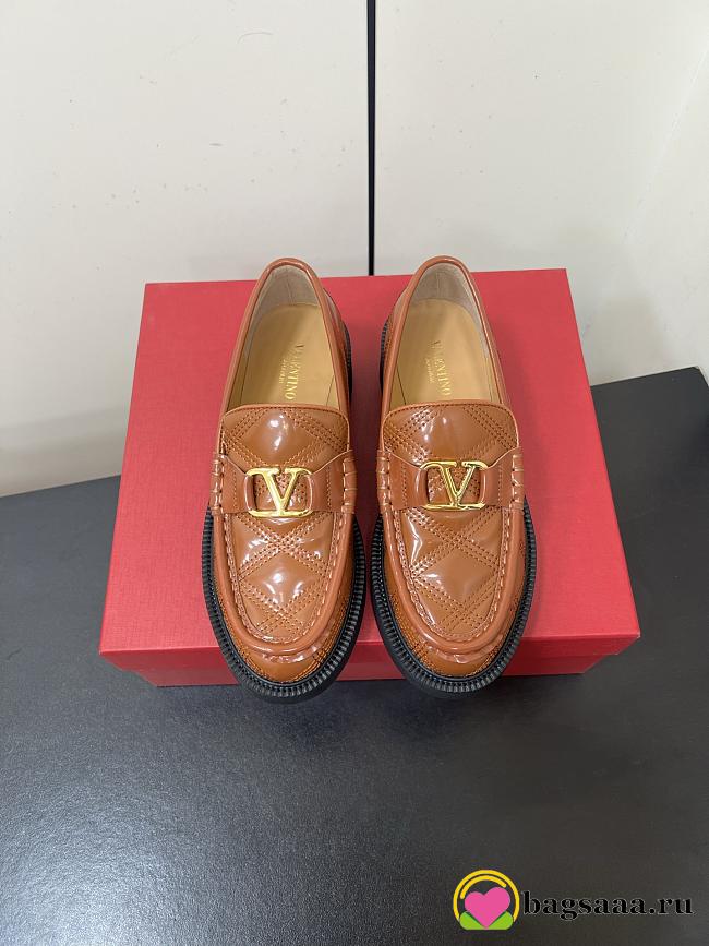 Bagsaaa Valentino Garavani VLogo Signature loafers brown - 1