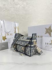 Bagsaaa Dior Small Diorcamp Bag Blue Dior Oblique Chambray-Effect Embroidery - 23cm - 4
