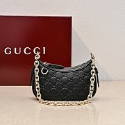 Bagsaaa Gucci GG Emblem mini shoulder bag 847091 black - 19cm - 1