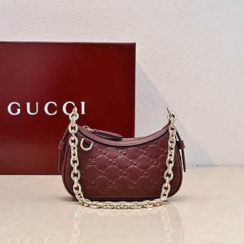 Bagsaaa Gucci GG Emblem mini shoulder bag 847091 red - 19cm