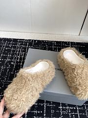 Bagsaaa Balenciaga Faux Fur Mule Crocs Slippers beige - 3