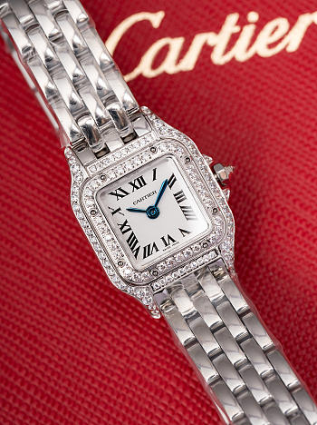 Bagsaaa Cartier Panthère Watch silver with diamond - 19mm*25mm
