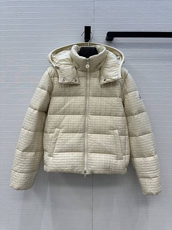 Bagsaaa Moncler Gisors down jacket off-white
