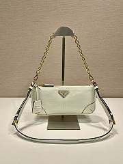 Bagsaaa Prada Re-Edition 2002 medium leather shoulder bag 1BC221 White - 26cm - 1