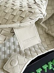 Bagsaaa Bottega Veneta Campana Bag 844249 Sea Salt - 33cm - 2