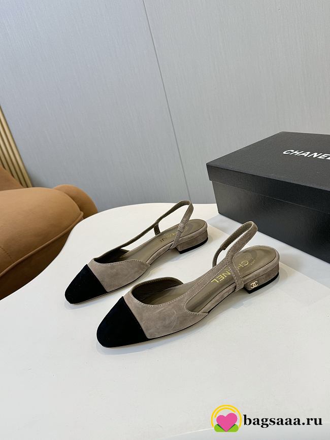 Bagsaaa Chanel G31319 Slingbacks gray suede - 1
