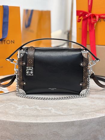 Bagsaaa LV M15195 Side Trunk Vibe MM Black - 23.5cm