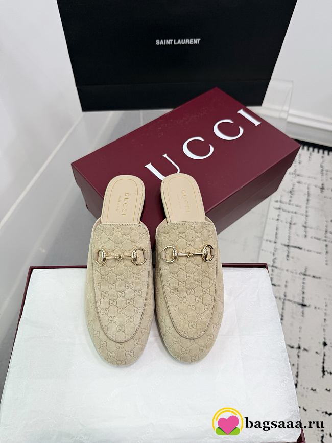 Bagsaaa Gucci Women's Princetown slipper 802163 beige GG velvet - 1