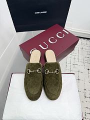 Bagsaaa Gucci Women's Princetown slipper 802163 green GG velvet - 1