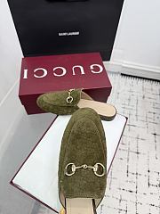 Bagsaaa Gucci Women's Princetown slipper 802163 green GG velvet - 2