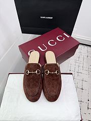 Bagsaaa Gucci Women's Princetown slipper 802163 brown GG velvet - 1