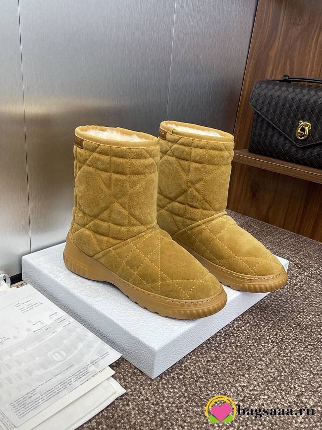 Bagsaaa Dior Frost Ankle Boot Beige Cannage Suede and Ecru Lambskin Shearling - 1