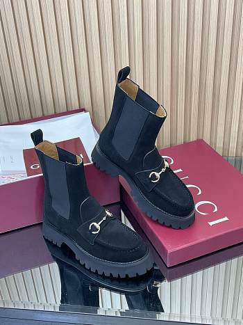 Bagsaaa Gucci Women's ankle boot with Horsebit 834770 black suede