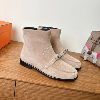 Bagsaaa Hermes Kelsy ankle boot beige suede