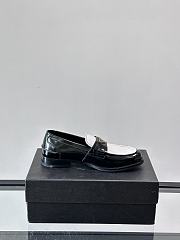 Bagsaaa Prada Two-tone brushed leather loafers - 4