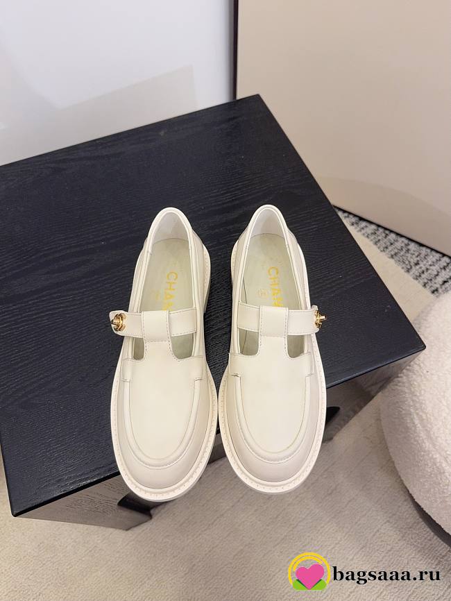 Bagsaaa Chanel Mocassins G46799 white - 1