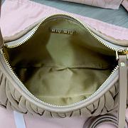 Bagsaaa Miu Miu Wander matelassé nappa leather hobo bag 5BC153 caramel - 25cm - 4
