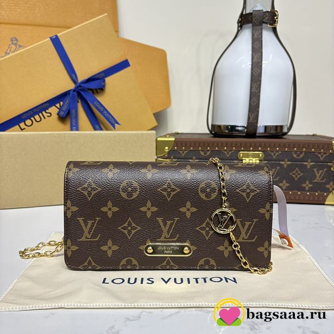 Bagsaaa LV M82509 Wallet On Chain Lily Monogram Canvas - 20.7cm - 1