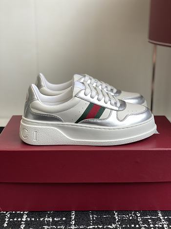 Bagsaaa Gucci chunky sneaker 848307 white & silver