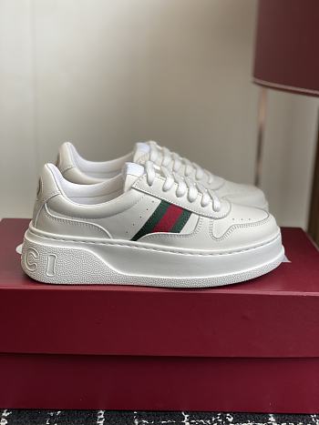 Bagsaaa Gucci chunky sneaker 848307 white