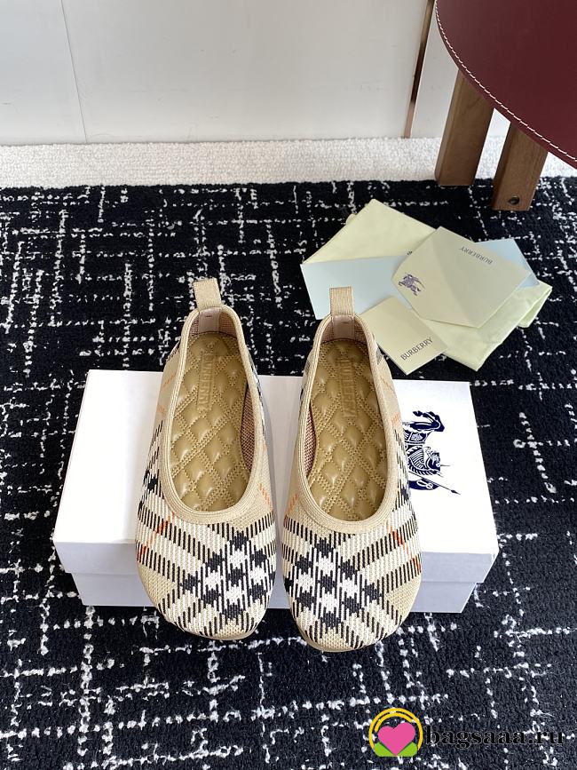 Bagsaaa Burberry Check Knit Baby ballerinas beige - 1
