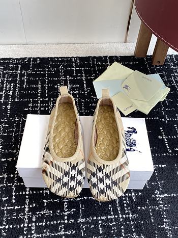 Bagsaaa Burberry Check Knit Baby ballerinas beige