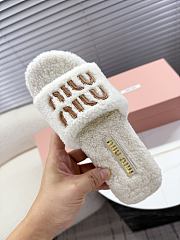 Bagsaaa Miu Miu Shearling slides white - 3