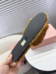 Bagsaaa Miu Miu Shearling slides brown - 4
