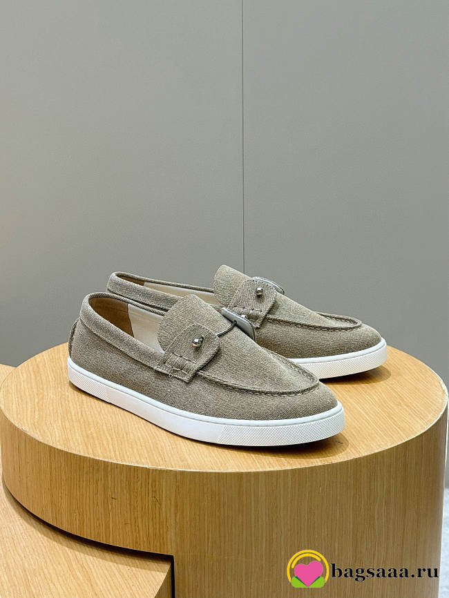 Bagsaaa Christian Louboutin Chambeliboat loafers beige - 1